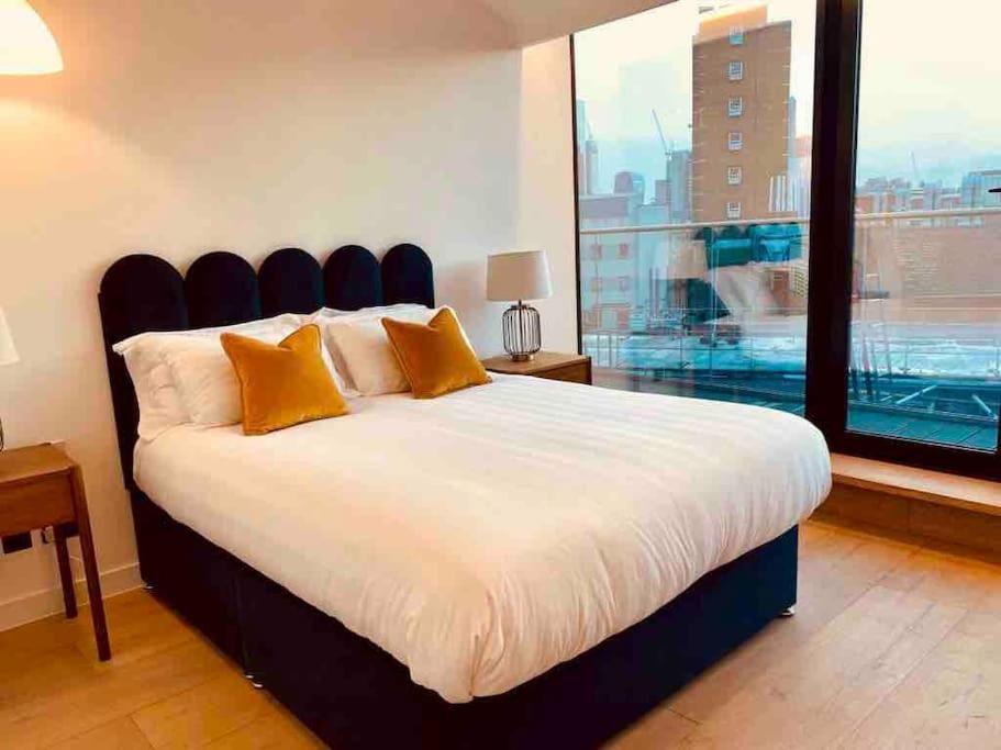 Large 3 Bed 3 Bathrooms Penthouse With Terrace And City Views In Лондон Экстерьер фото