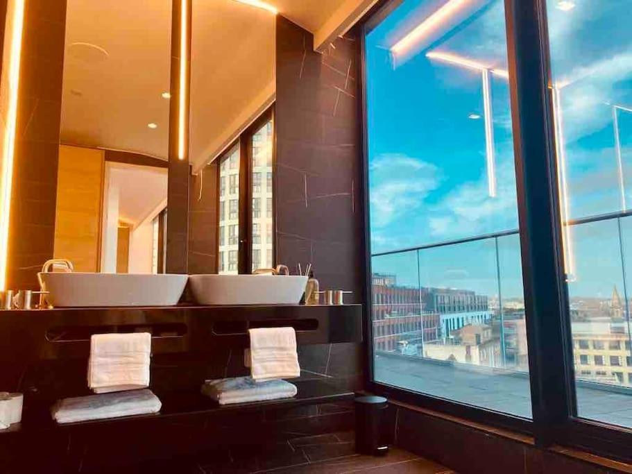 Large 3 Bed 3 Bathrooms Penthouse With Terrace And City Views In Лондон Экстерьер фото