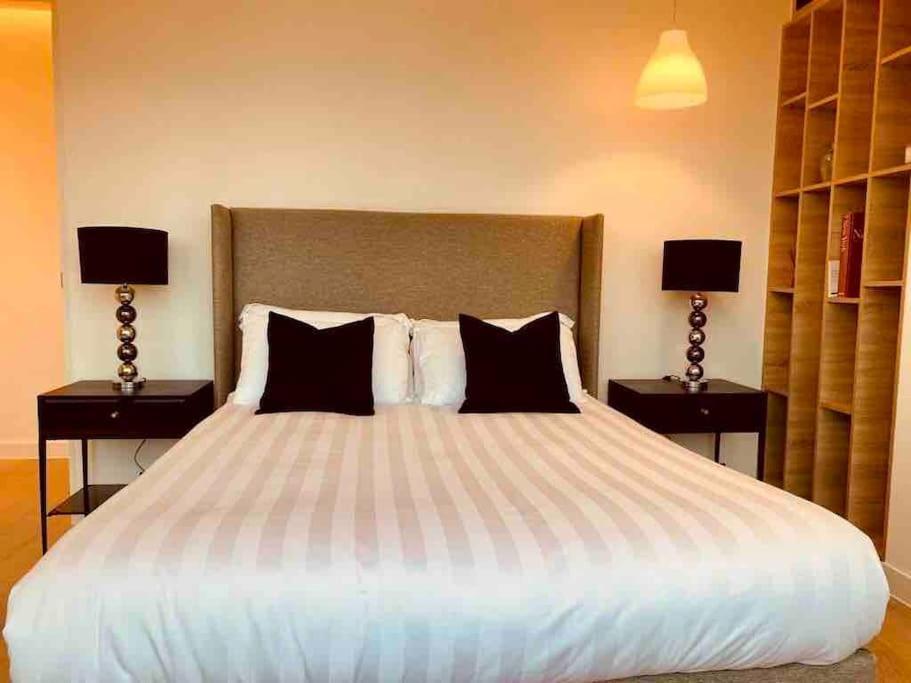 Large 3 Bed 3 Bathrooms Penthouse With Terrace And City Views In Лондон Экстерьер фото