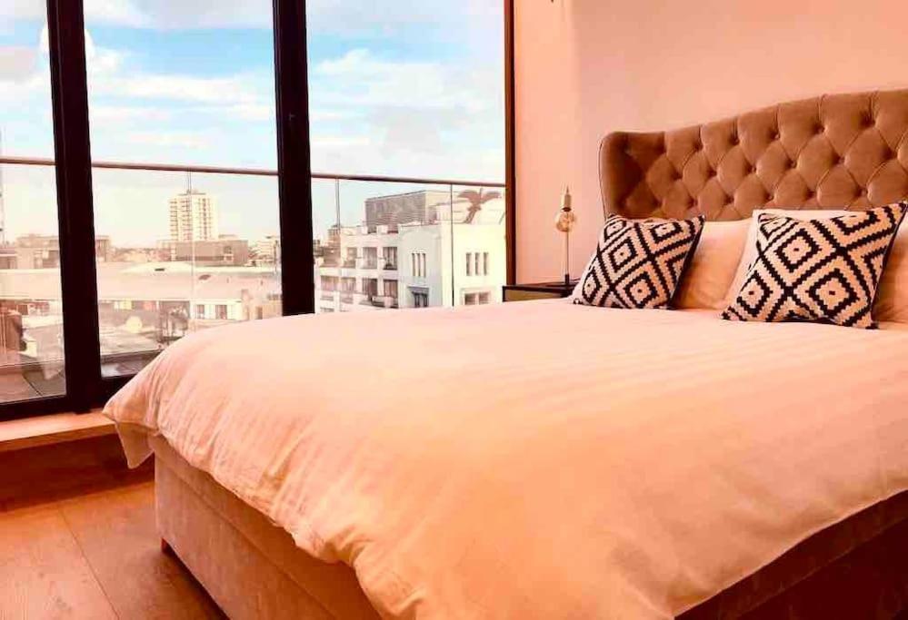 Large 3 Bed 3 Bathrooms Penthouse With Terrace And City Views In Лондон Экстерьер фото